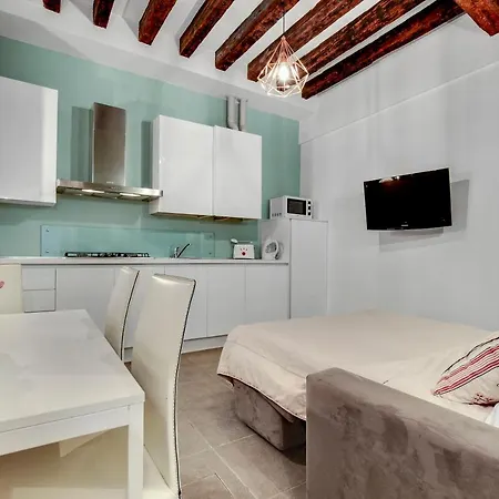 S.giorgio Arsenal Apartment *